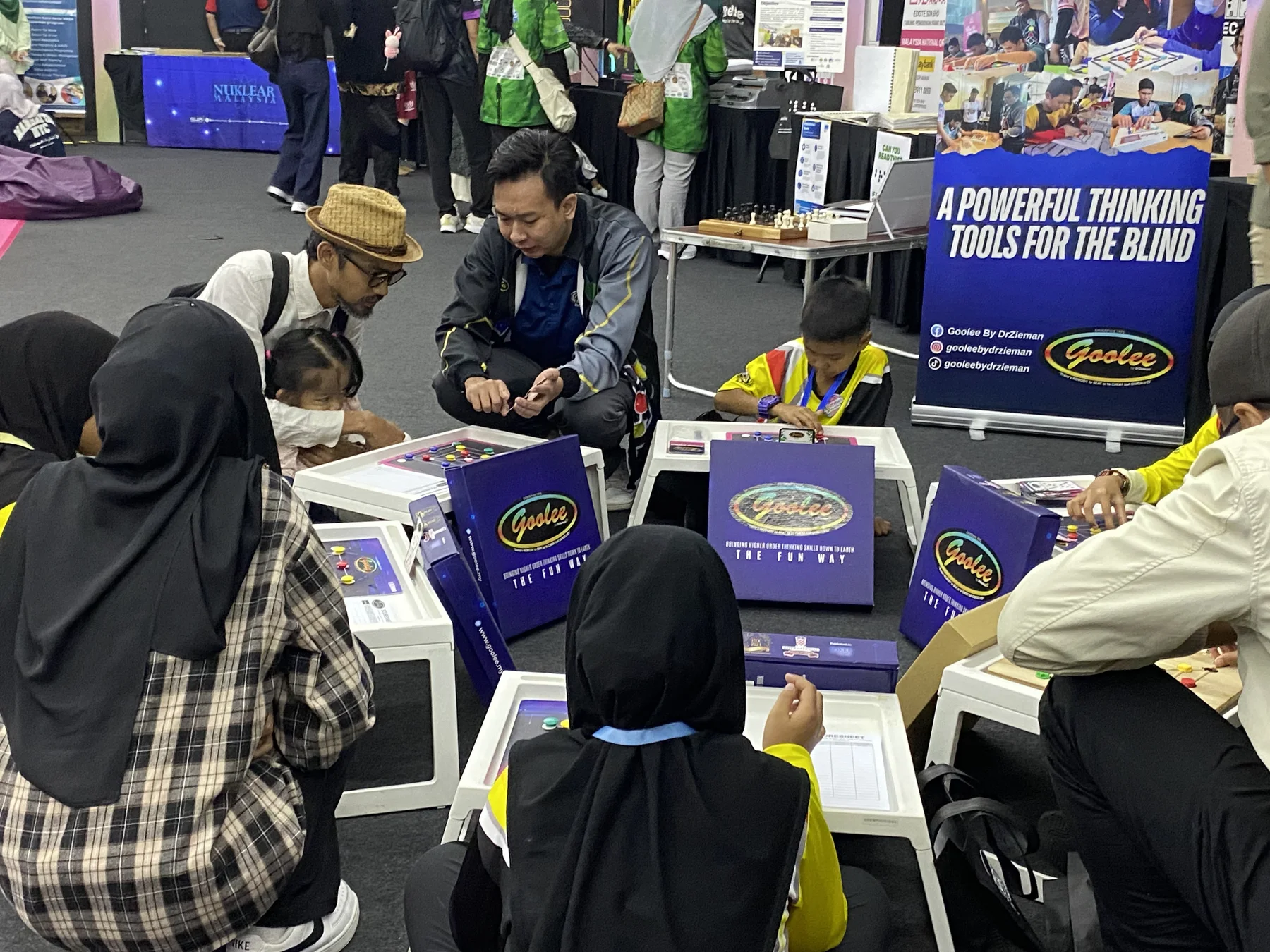 Families and participants exploring Goolee during Hari Istimewa Sains