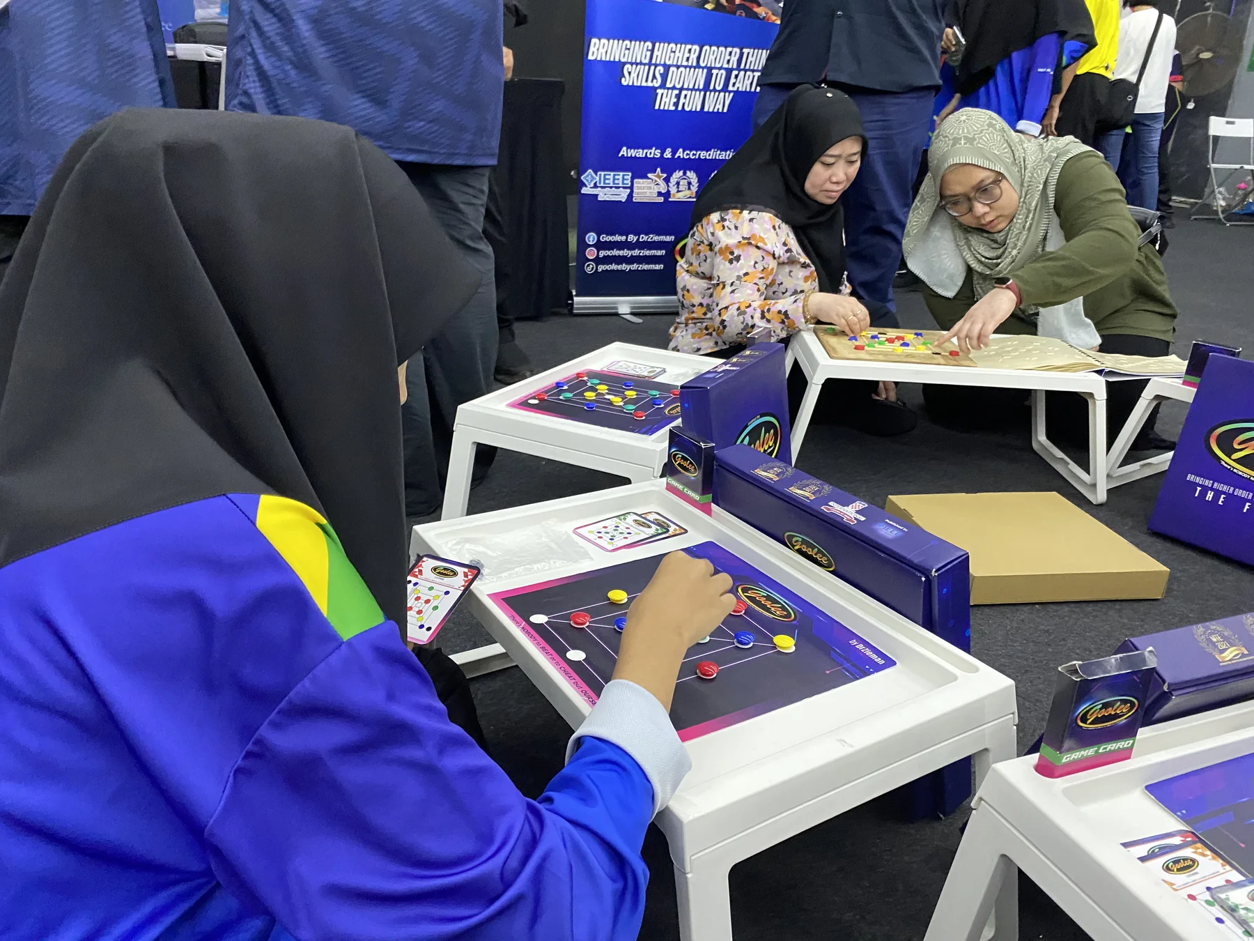 Hands-on Goolee boardgame session at Hari Istimewa Sains